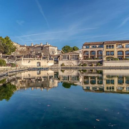 Magnifique Vue Lac Au Golf De Pont-Royal Mallemort Exteriér fotografie